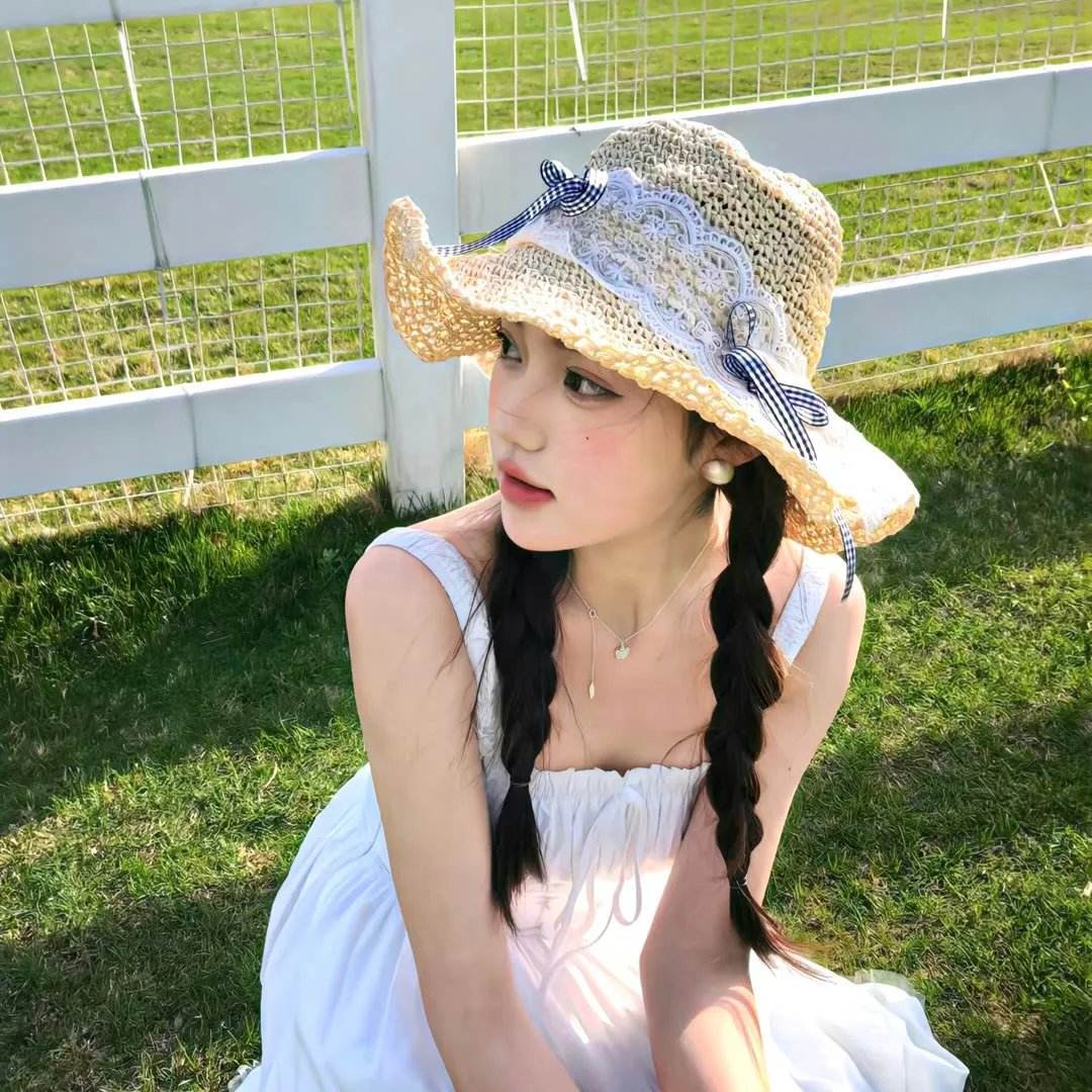 三个摩登女性